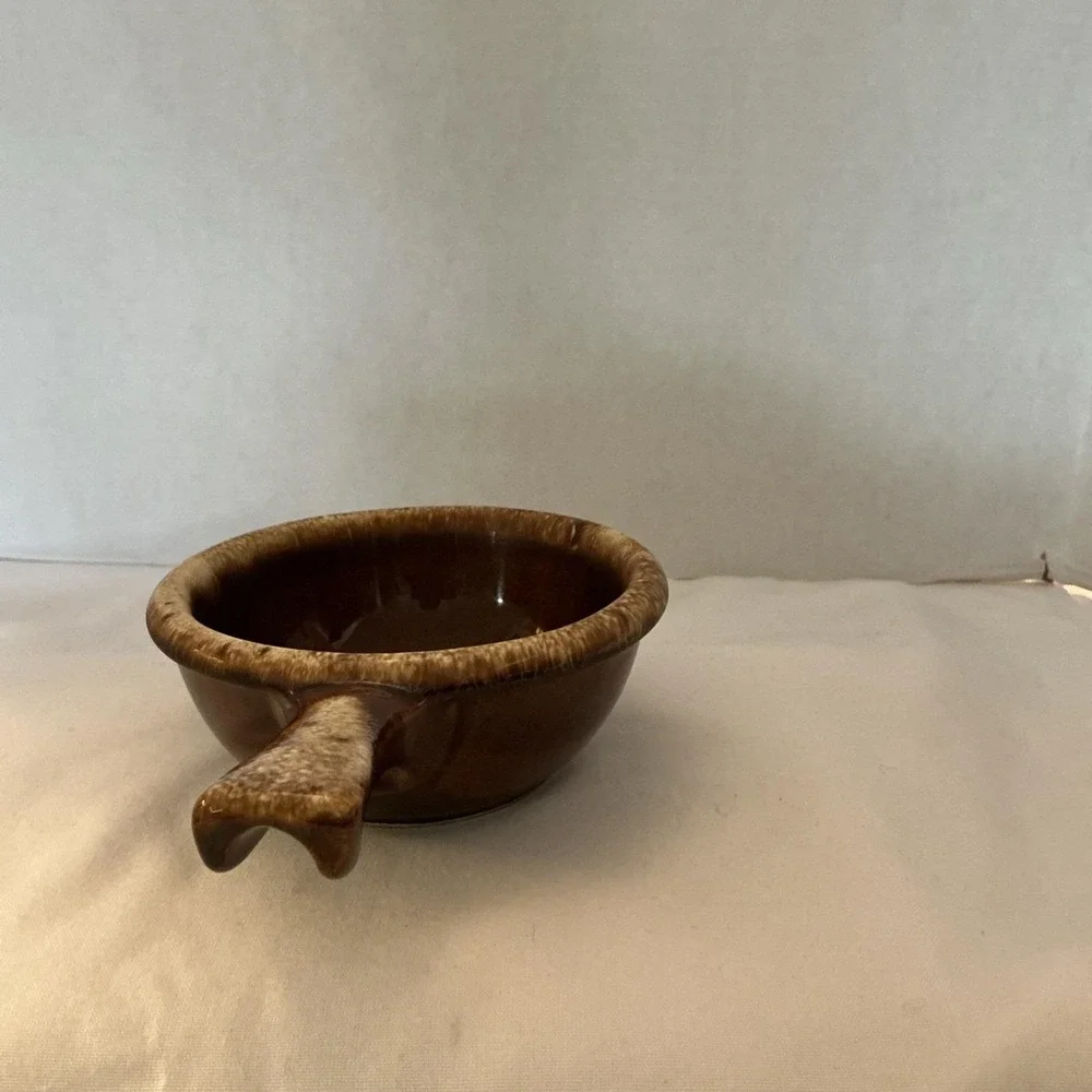 Vtg HULL USA Pottery Brown Drip Glaze Handled CHILI SOUP BOWL   Oven Proof